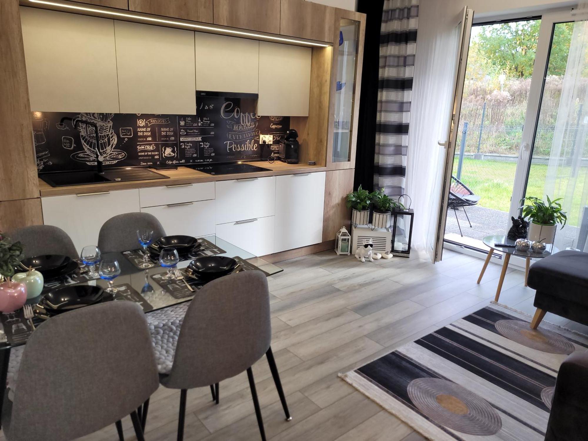 Apartament Nina 耶莱尼亚古拉 外观 照片