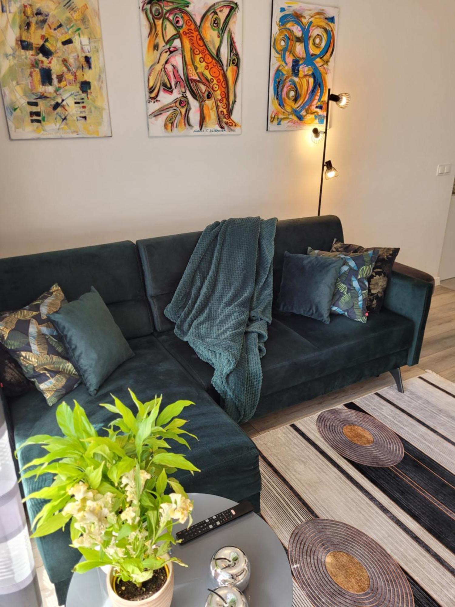 Apartament Nina 耶莱尼亚古拉 外观 照片