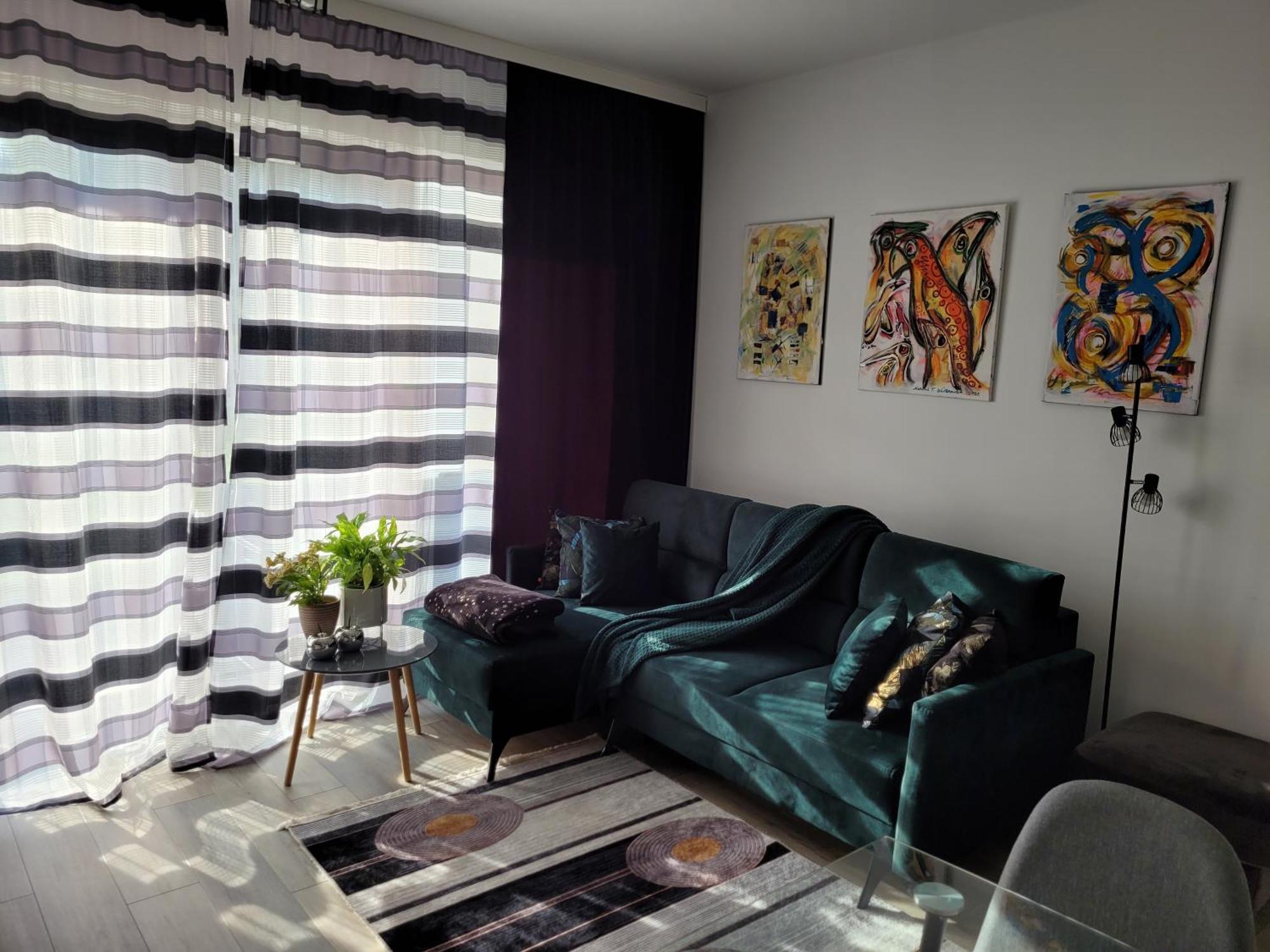 Apartament Nina 耶莱尼亚古拉 外观 照片