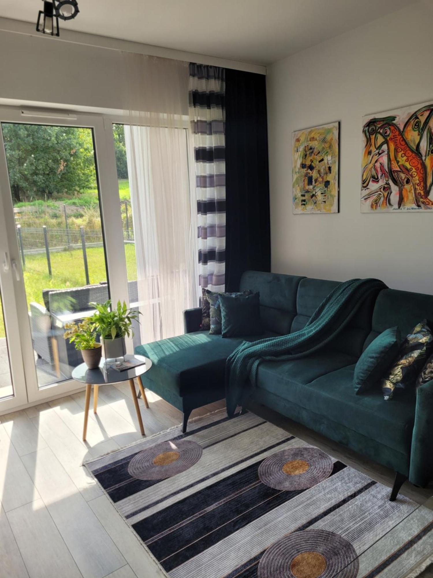Apartament Nina 耶莱尼亚古拉 外观 照片